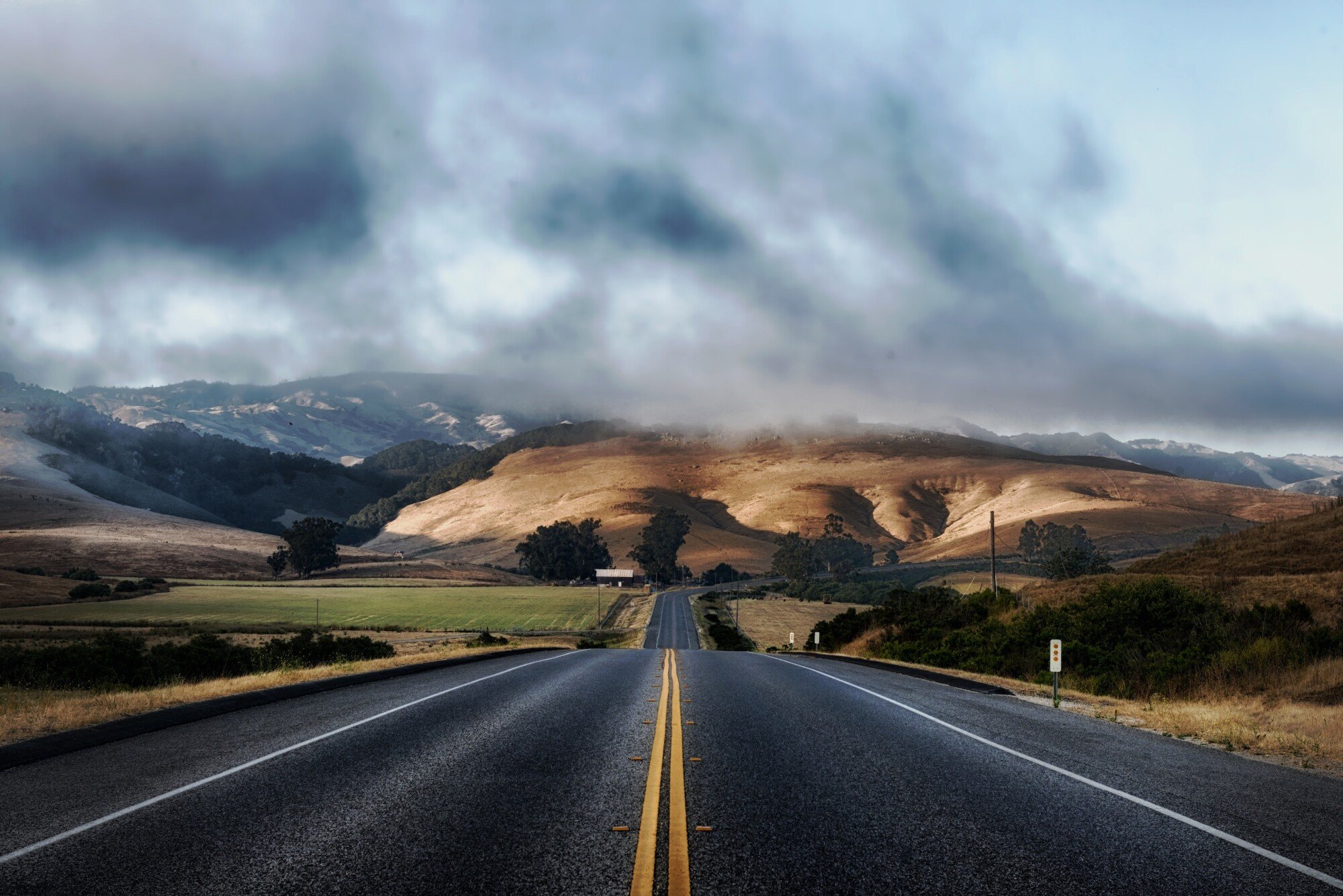 Countryside Driving: 4 Helpful Tips for Your Next Epic Road Trip